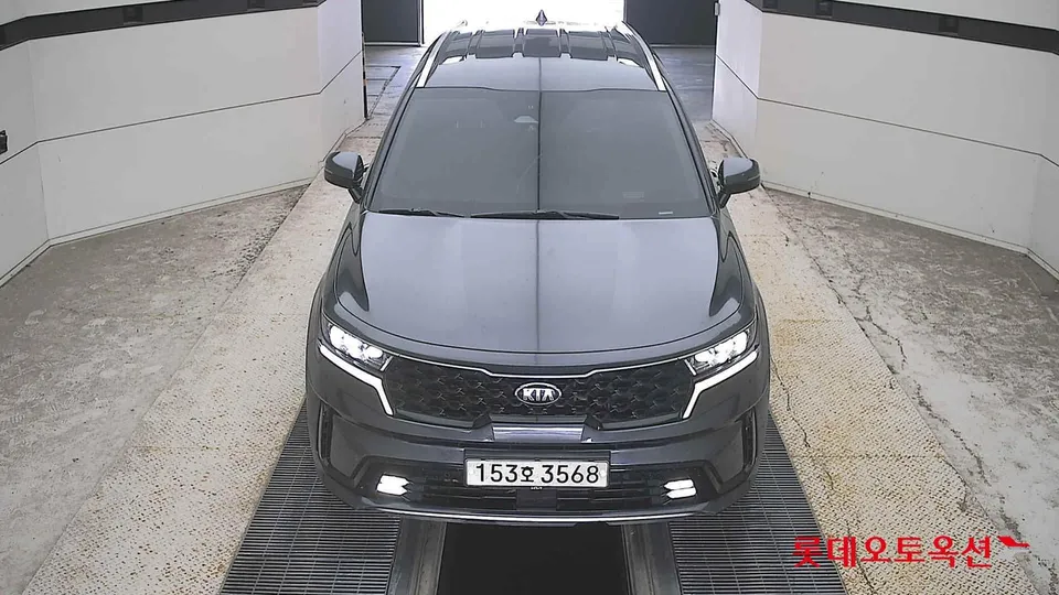 2021 Kia Sorento, VIN KNARL81BHMA061781