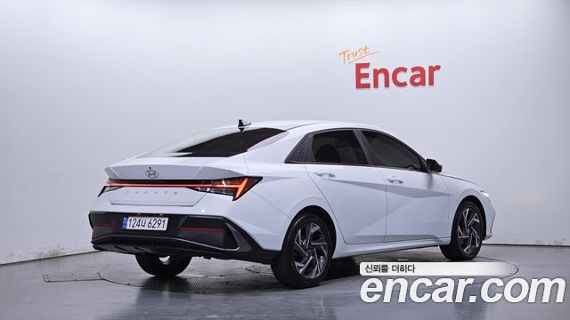 2024 Hyundai Avante, VIN KMHLR41EERU729775