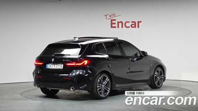 2022 BMW 1-Series, VIN WBA7L7107N7K15710