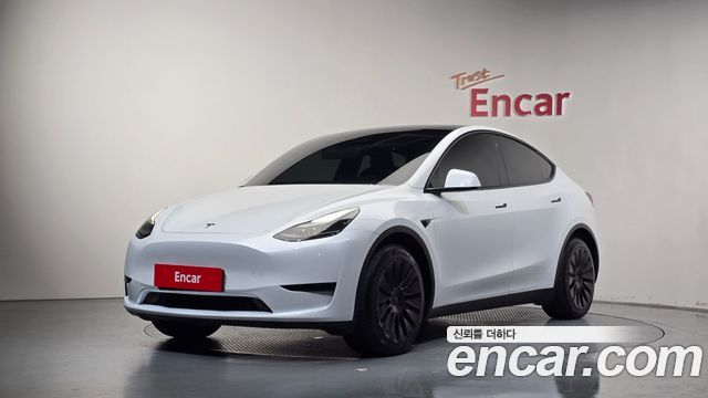2024 Tesla Model Y, VIN LRWYGCFSS1RC41614