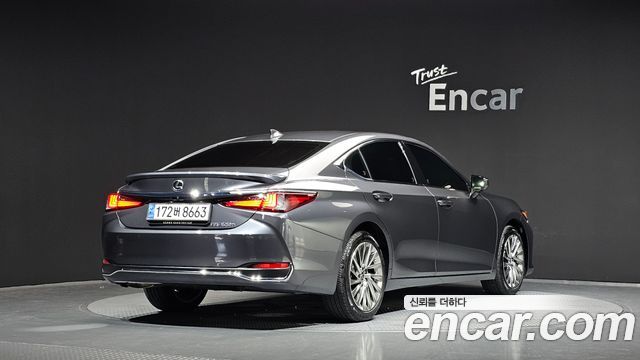 2025 Lexus ES, VIN JTHBA1C19S2024805