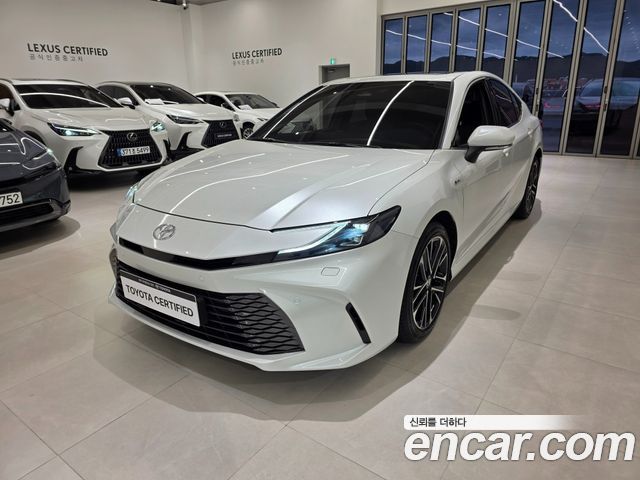 2025 Toyota Camry, VIN JTNAGACK1S3054052