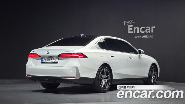 2026 BMW 5-Series, VIN WBA51FJ00TCW29794