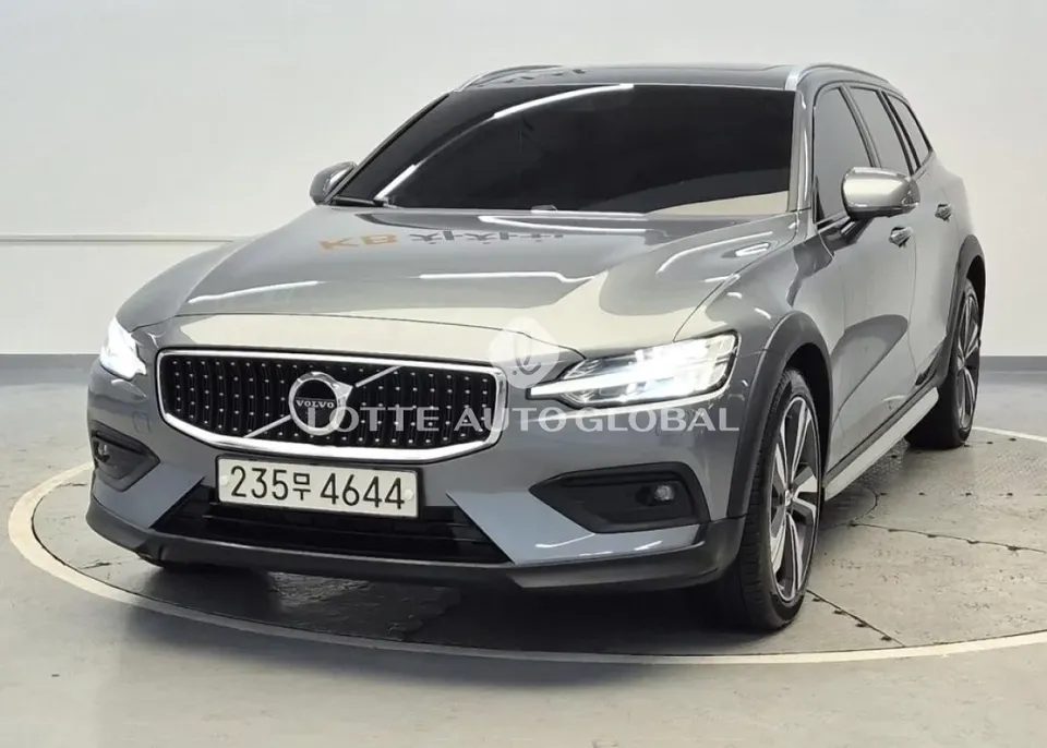 2021 Volvo V60, VIN YV1ZZL12CM1065974
