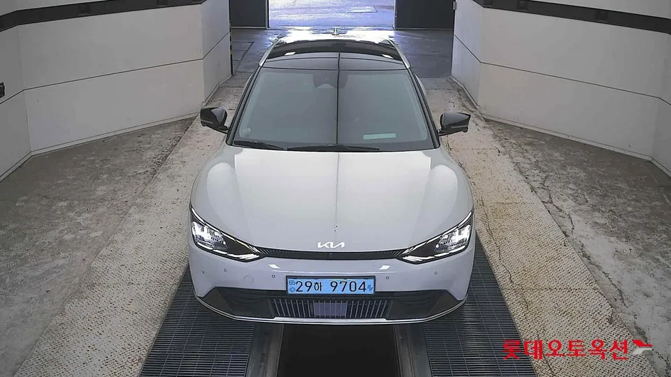 2022 Kia EV6, VIN KNAC281AFNA027564