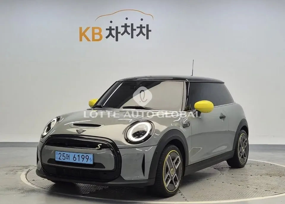 2022 Mini Cooper, VIN WMW11DJ0XN2R97038
