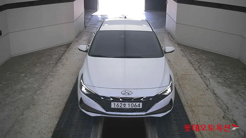 2021 Hyundai Avante, VIN KMHLR41EEMU125271