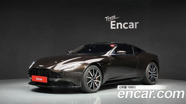 2020 Aston Martin DB11, VIN SCFRMFAW1LGL08499