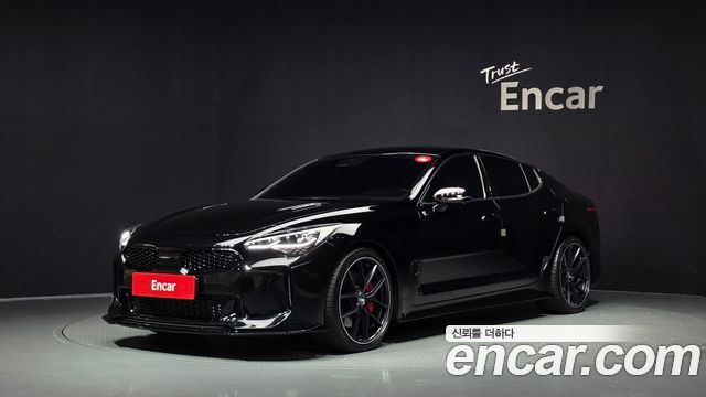 2022 Kia Stinger, VIN KNAE551CDNS114063