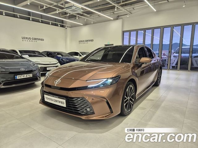 2025 Toyota Camry, VIN JTNAGACK4S3010885