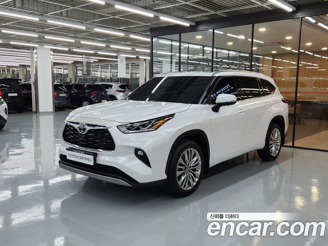 2025 Toyota Highlander, VIN 5TDEBRCH3SS679350