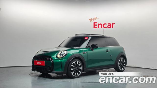 2022 Mini Cooper, VIN WMW61DH03N2S23502