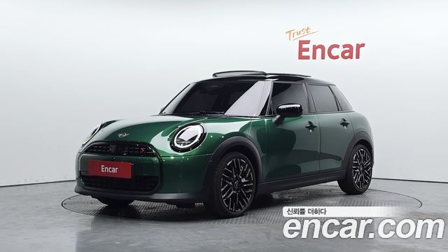 2025 Mini Cooper, VIN WMW51GD00S2W25797