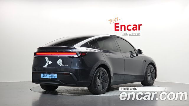 2025 Tesla Model Y, VIN LRWYGCEK8SC188078