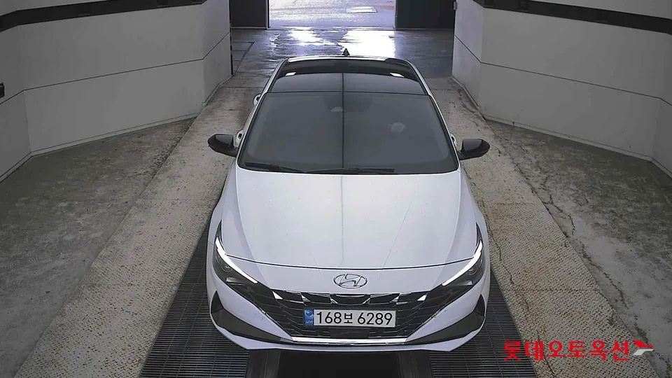 2021 Hyundai Avante, VIN KMHLM41EEMU176869