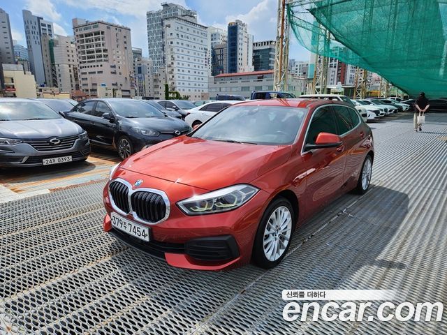 2021 BMW 1-Series, VIN WBA7M9105M5S31844