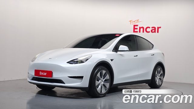 2023 Tesla Model Y, VIN LRWYGCFS3PC074544