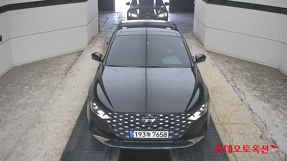 2023 Hyundai Grandeur, VIN KMHF2413BPA154692