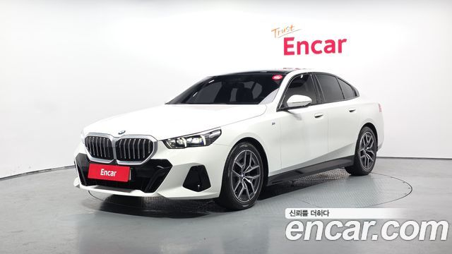 2024 BMW 5-Series, VIN WBA21FJ01RCP89307