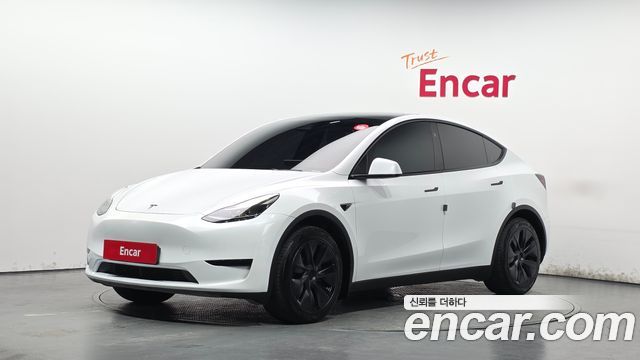 2024 Tesla Model Y, VIN LRWYGCFS6RC565354