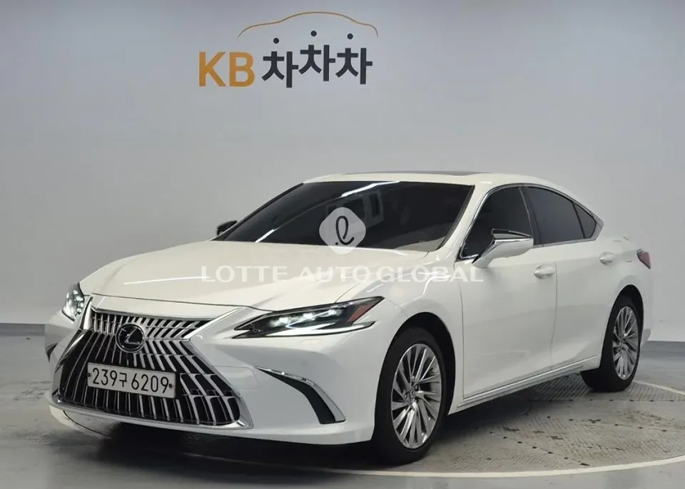 2026 Lexus ES, VIN JTHBA1C18T2033058
