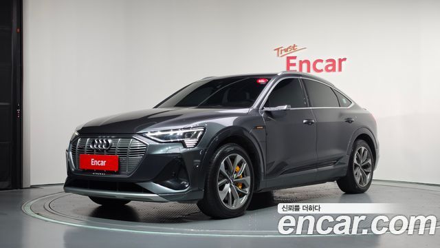 2022 Audi e-tron, VIN WAUZZZGE6NB002024