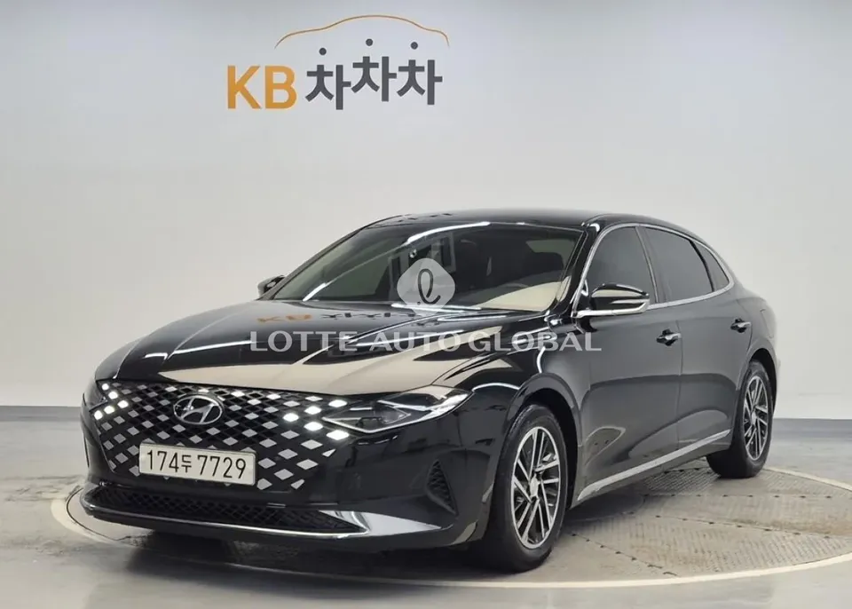 2021 Hyundai Grandeur, VIN KMHF141DBMA422627
