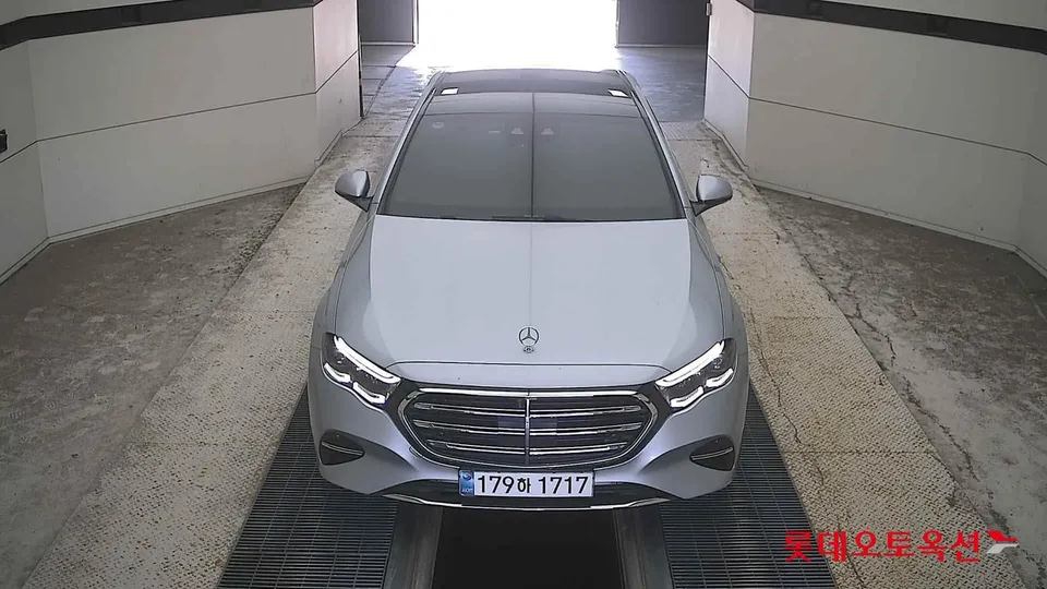 2024 Mercedes-Benz E-Class, VIN W1KLF4HB8RA079083