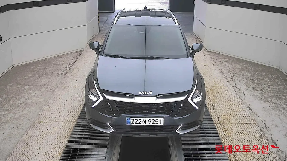 2024 Kia Sportage, VIN KNAPV81GBRK196157