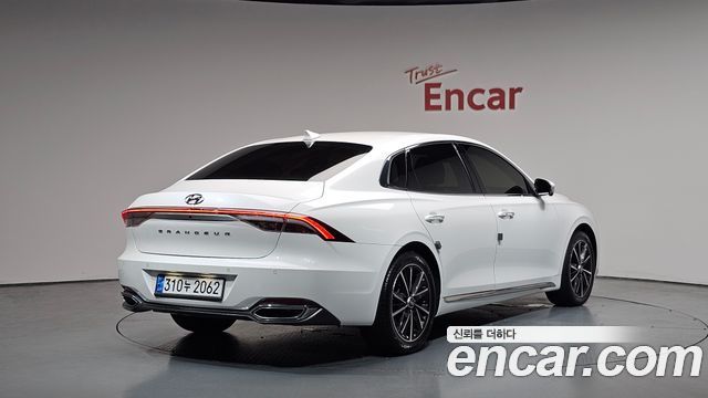 2022 Hyundai Grandeur, VIN KMHF141DBNA467103