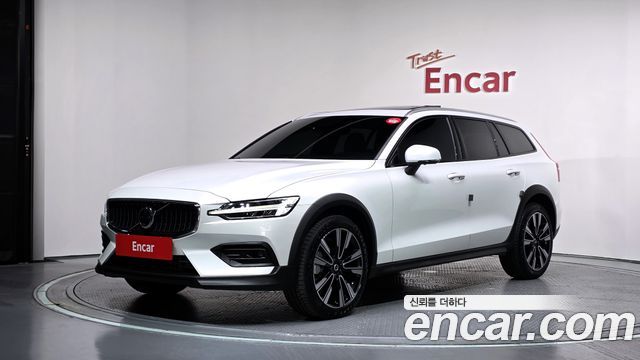 2024 Volvo V60, VIN YV1ZZL120R1135799