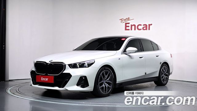 2024 BMW 5-Series, VIN WBA21FJ02RCR35956