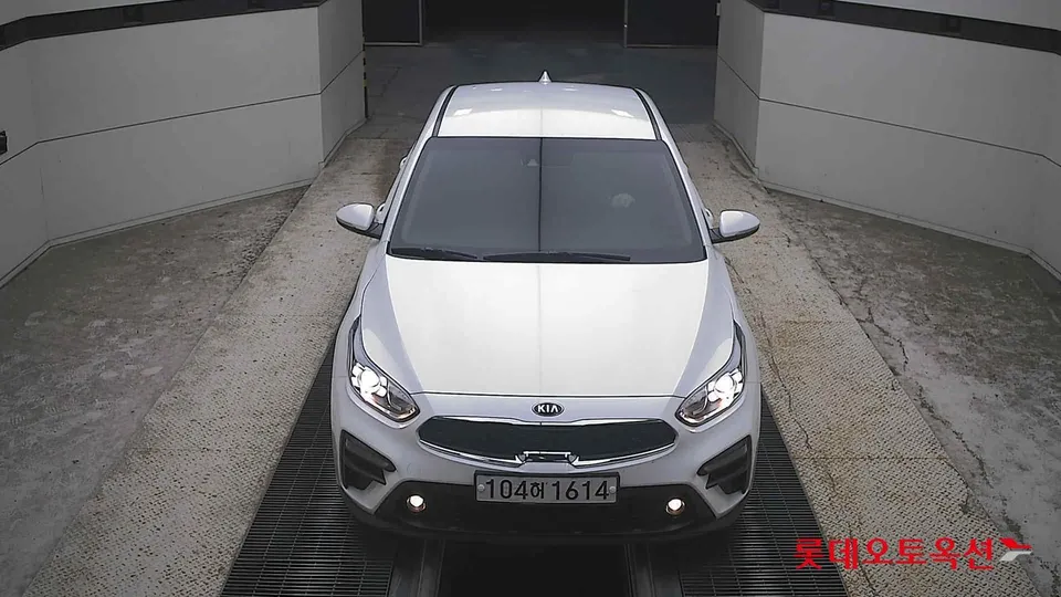 2020 Kia K3, VIN KNAF241BELA900303