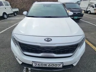 2020 Kia Seltos, VIN KNAET812GLK033652