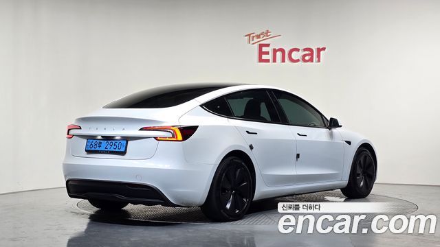 2024 Tesla Model 3, VIN LRW3E7FS9RC127578