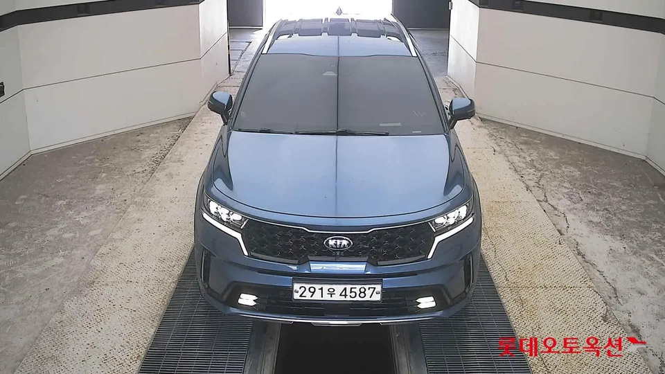 2021 Kia Sorento, VIN KNARH81BGMA008684