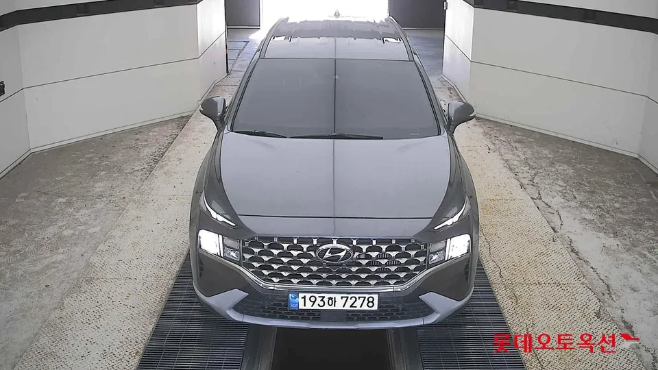 2021 Hyundai Santa Fe, VIN KMHS281HGMU414943