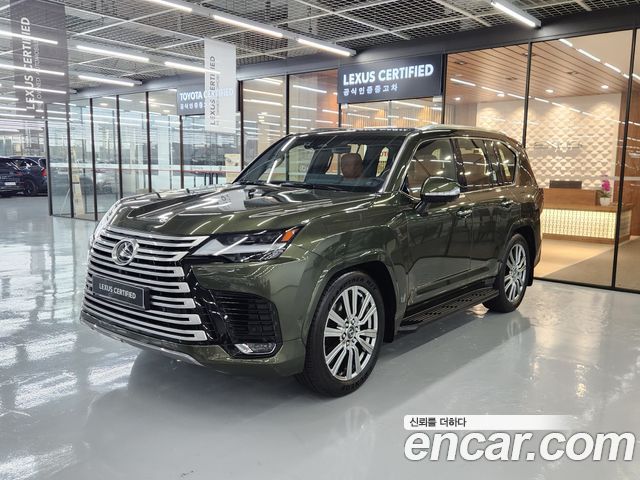 2025 Lexus LX, VIN JTJUDACX3S4000300