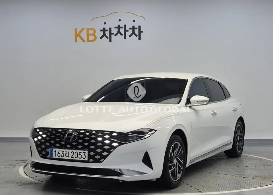 2022 Hyundai Grandeur, VIN KMHF141NBNA455644