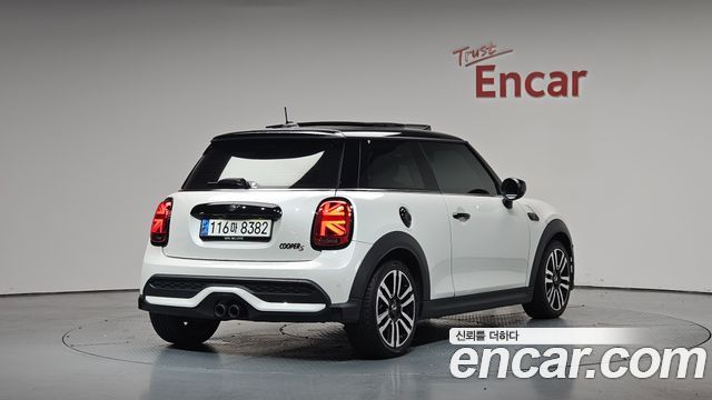 2024 Mini Cooper, VIN WMW61DH0XR2U43810