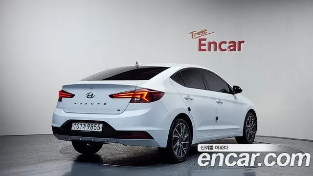 2020 Hyundai Avante, VIN KMHD741EELU066077