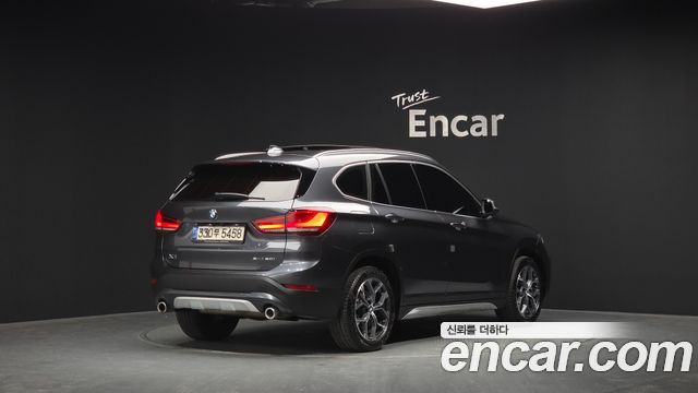 2021 BMW X1, VIN WBA11DG05M5S50466
