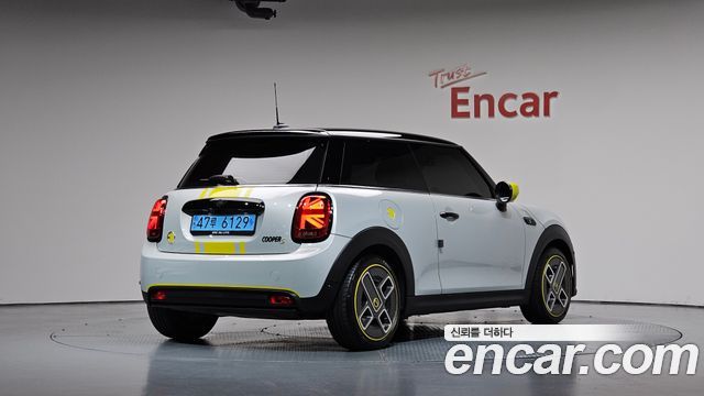 2022 Mini Cooper, VIN WMW11DJ07N2S08263