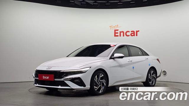 2024 Hyundai Avante, VIN KMHLN41EERU596453