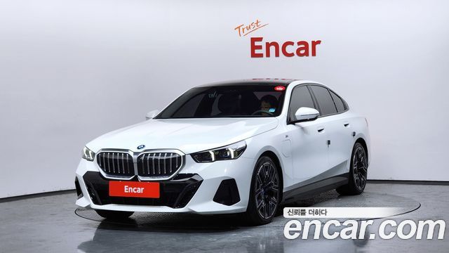 2024 BMW 5-Series, VIN WBA71FJ03RCR86274