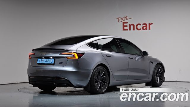 2026 Tesla Model 3, VIN LRW3E7ET5TC774335