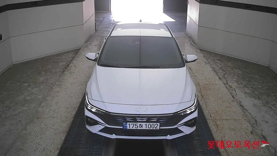 2024 Hyundai Avante, VIN KMHLN41EERU610581
