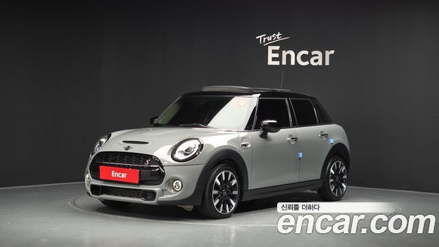 2021 Mini Cooper, VIN WMWXV9106M2N46392