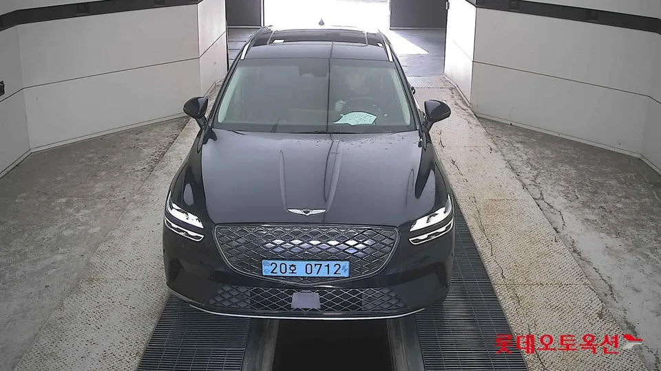2022 Genesis GV70, VIN KMTMA811PNU000357