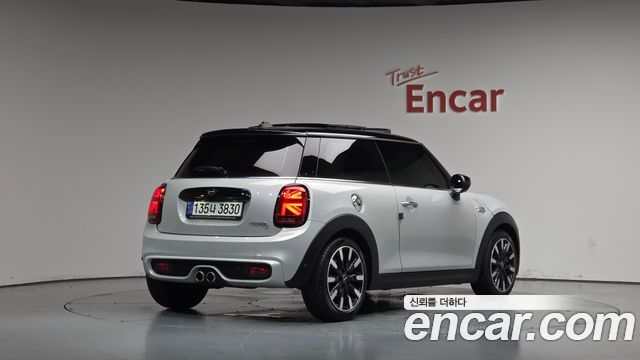 2021 Mini Cooper, VIN WMWXY7109M2N51548